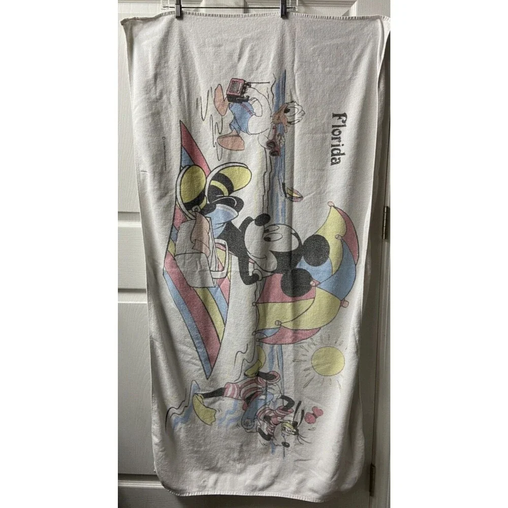 VTG Florida Disney Mickey Donald and Goofy Day at the Beach Towel  50